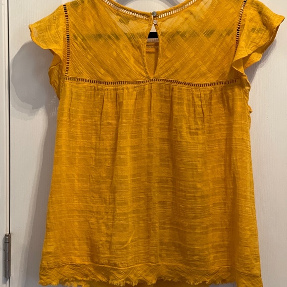 New Directions ND Flutter sleeve Gold Yellow Blouse with bohemian vibe. MEDIUM - Picture 6 of 7
